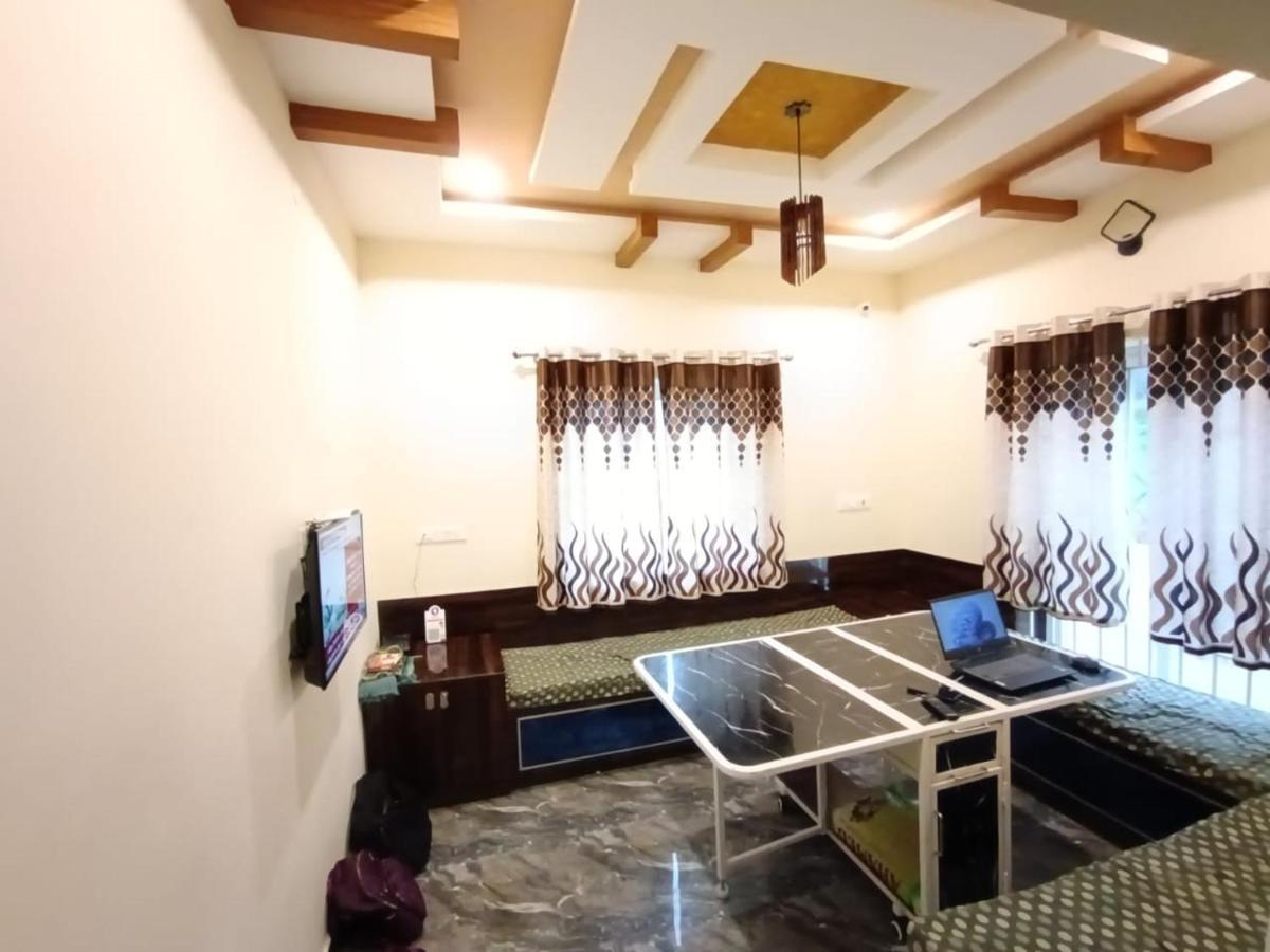 Rose Garden Enclave For Families & Executives Bed and Breakfast Ooty Buitenkant foto