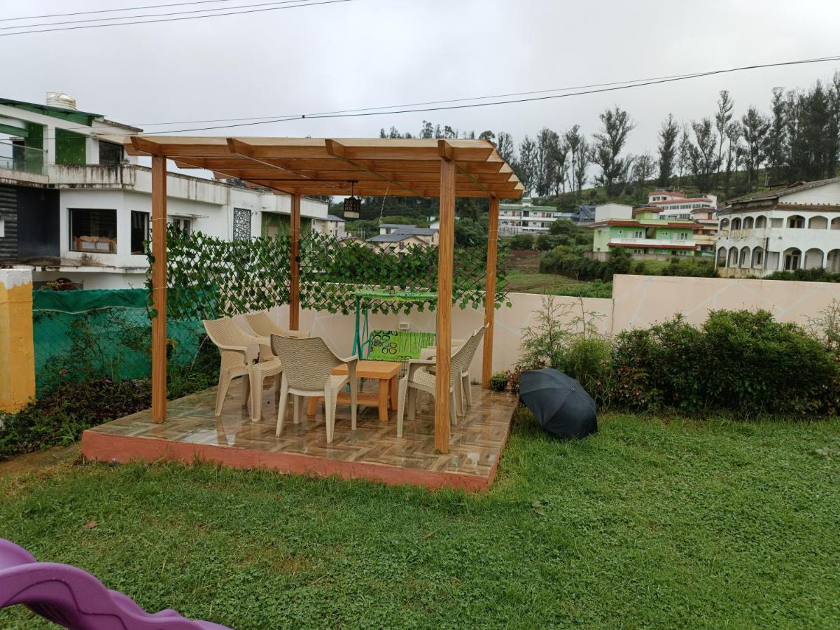 Rose Garden Enclave For Families & Executives Bed and Breakfast Ooty Buitenkant foto