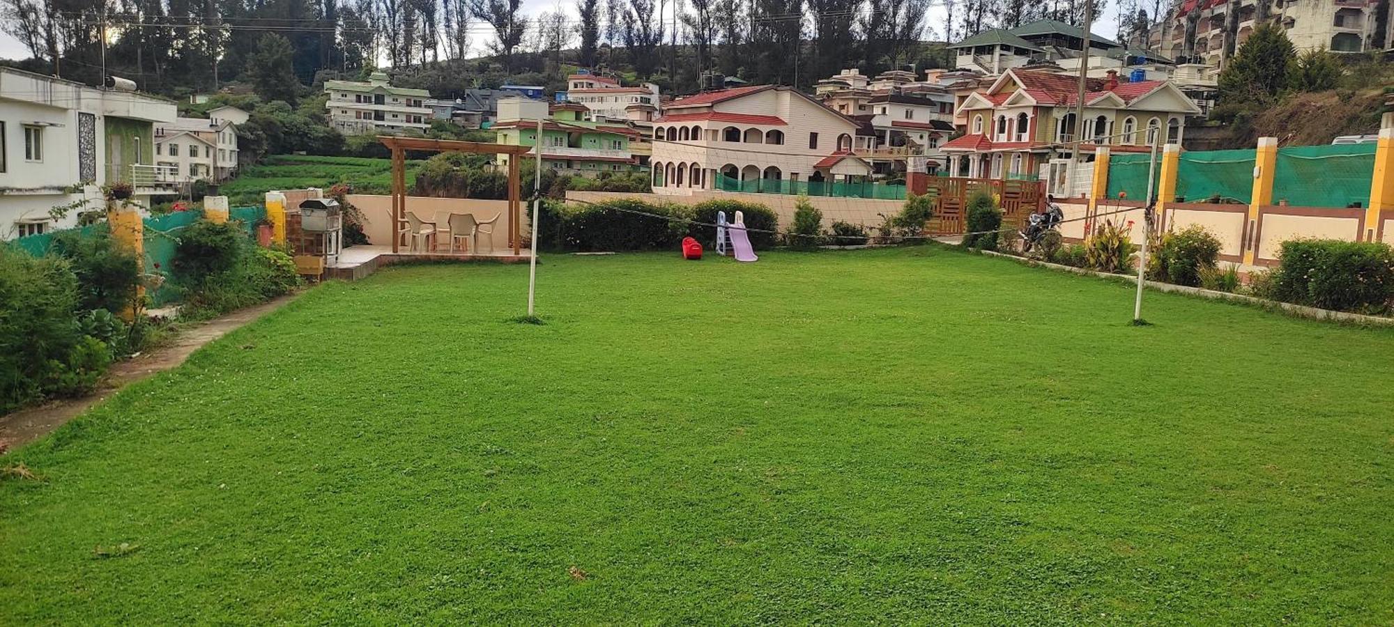 Rose Garden Enclave For Families & Executives Bed and Breakfast Ooty Buitenkant foto