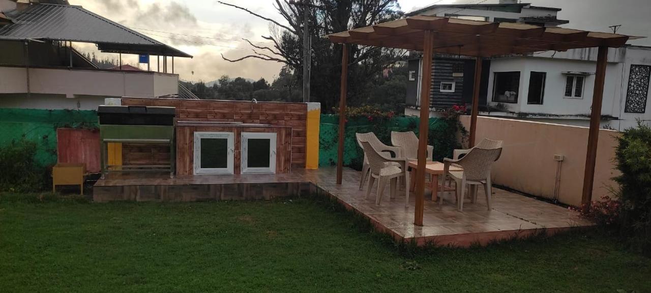 Rose Garden Enclave For Families & Executives Bed and Breakfast Ooty Buitenkant foto